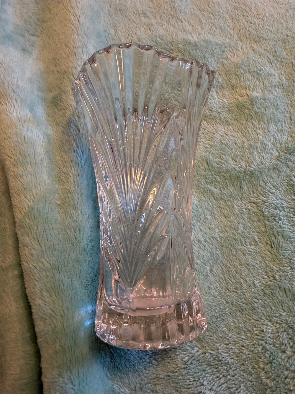 Mikasa Clear Cut Glass Fan-Pattern Vase